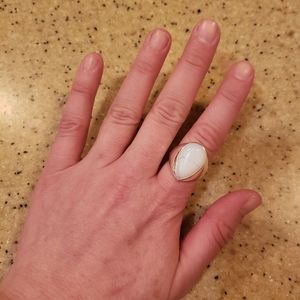 NWT Tear Drop White Silver Ring Sz 7